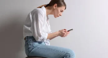 The Dangers of Slouching While Using Your Phone